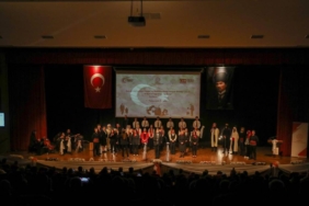 bilecik-haber_canakkale-de-24-kasim-ogretmenler-gunu-kutlama-programi-duzenlendi-45885.jpg