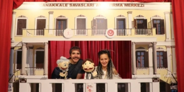 bilecik-haber_canakkale-kahramanlarinin-hikayelerini-cocuklara-kukla-gosterisiyle-anlatiyorlar-46263.jpg