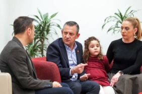 bilecik-haber_chp-genel-baskani-ozel-den-gezi-parki-davasi-hukumlusu-kahraman-in-ailesine-ziyaret-44250.jpg