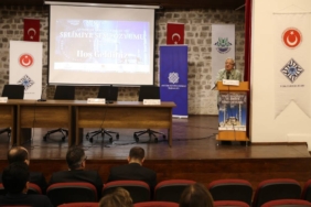bilecik-haber_edirne-deki-sempozyumda-kentin-osmanli-donemindeki-onemi-konusuldu-41405.jpg