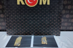 bilecik-haber_edirne-den-otobusle-yurt-disina-cikacak-romanya-vatandasinin-cantasinda-kulce-altin-yakalandi-45019.jpg