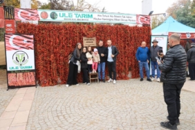 bilecik-haber_edirne-nin-karaagac-aci-biberi-guzel-anilara-fon-oldu-40777.jpg