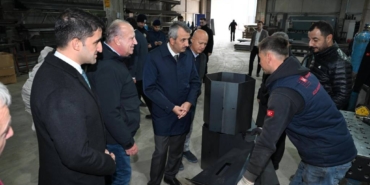 bilecik-haber_edirne-valisi-yunus-sezer-ipsala-ilcesinde-fabrikalari-ziyaret-etti-44979.jpg