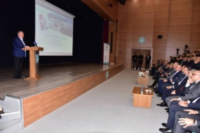 bilecik-haber_eski-tbmm-baskani-sentop-balikesir-de-hayat-siyaset-ve-hukuk-baslikli-konferans-verdi-44977.jpg