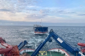 bilecik-haber_istanbul-bogazi-nda-makine-arizasi-yapan-tanker-kurtarildi-42496.jpg
