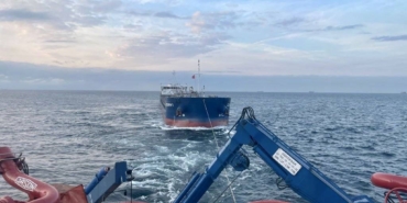 bilecik-haber_istanbul-bogazi-nda-makine-arizasi-yapan-tanker-kurtarildi-42496.jpg