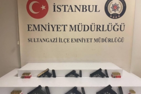 bilecik-haber_istanbul-da-evde-ele-gecirilen-6-ruhsatsiz-tabancaya-iliskin-bir-supheli-tutuklandi-45029.jpg