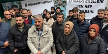 bilecik-haber_istanbul-da-silahli-kavgada-araciyla-yoldan-gecerken-vurulan-gencin-babasi-faillerin-yakalanmasini-istiyor-43935.jpg
