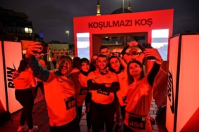bilecik-haber_kapali-carsi-da-hazirlanan-labirentte-yaristilar-44121.jpg