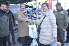 bilecik-haber_karamursel-de-2-bin-250-fidan-dagitildi-42645.jpg