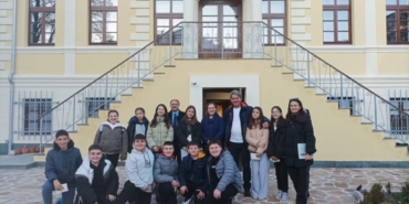 bilecik-haber_kirklareli-ataturk-ortaokulu-ogrencileri-bulgaristan-da-ziyarette-bulundu-47003.jpg