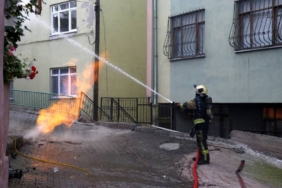 bilecik-haber_kocaeli-de-dogal-gaz-dagitim-hattinda-cikan-yangin-sonduruldu-40455.jpg