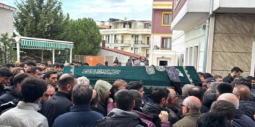 bilecik-haber_kucukcekmece-de-silahla-basindan-vurulan-genc-defnedildi-40815.jpg