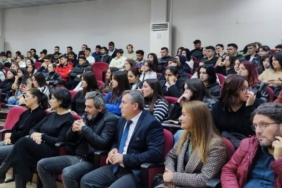 bilecik-haber_lapseki-myo-da-soylesi-gerceklestirildi-41671.jpg