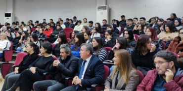 bilecik-haber_lapseki-myo-da-soylesi-gerceklestirildi-41671.jpg