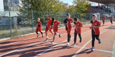 bilecik-haber_luleburgaz-da-atletizm-yarismasi-yapildi-41800.jpg