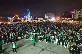 bilecik-haber_marmara-derbisi-kocaeli-de-dev-ekranda-izlendi-42480.jpg