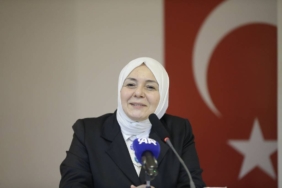 bilecik-haber_milli-egitim-bakan-yardimcisi-okten-bursa-daki-imam-hatip-mudurleri-bulusmasi-nda-konustu-42649.jpg