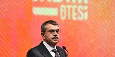 bilecik-haber_milli-egitim-bakani-tekin-egitimde-1-adim-otesi-zirvesi-nde-konustu-45351.jpg