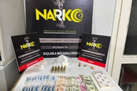 bilecik-haber_mudanya-da-uyusturucu-operasyonunda-2-zanli-yakalandi-40603.jpg