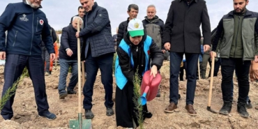 bilecik-haber_pamukova-da-fidanlar-toprakla-bulustu-42738.jpg