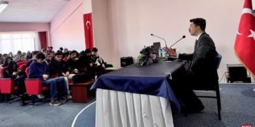 Pazaryeri Kaymakamı Kahraman'dan üniversiteli gençlere "kariyer planlama" semineri