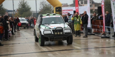 bilecik-haber_petlas-2024-turkiye-off-road-sampiyonasi-6-ayagi-sakarya-da-basladi-43712.jpg