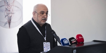 bilecik-haber_prof-dr-ihsan-fazlioglu-uluslararasi-ali-kuscu-sempozyumu-nun-acilis-konusmasini-yapti-44544.jpg