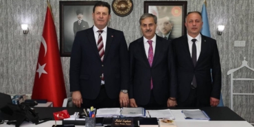 bilecik-haber_sakarya-buyuksehir-belediye-baskani-alemdar-akyazi-yi-ziyaret-etti-42049.jpg