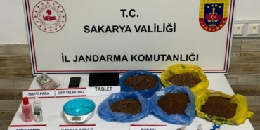 bilecik-haber_sakarya-da-5-1-kilogram-sentetik-uyusturucu-ele-gecirildi-42088.jpg