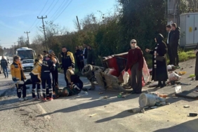 bilecik-haber_sakarya-da-kamyonetle-carpisan-elektrikli-motosikletin-surucusu-oldu-oglu-yaralandi-46772.jpg