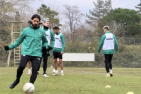 bilecik-haber_sakaryaspor-boluspor-macinin-hazirliklarini-surdurdu-46401.jpg