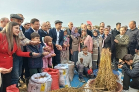 bilecik-haber_sindirgi-da-susam-alim-toreni-yapildi-43136.jpg
