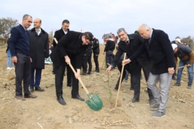 bilecik-haber_tekirdag-cumhuriyet-bassavciligi-fidan-dikti-42823.jpg