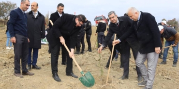 bilecik-haber_tekirdag-cumhuriyet-bassavciligi-fidan-dikti-42823.jpg
