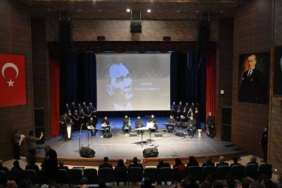 bilecik-haber_tekirdag-da-ataturk-un-sevdigi-turkuler-seslendirildi-42509.jpg