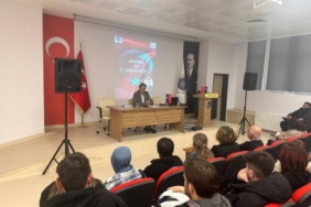 bilecik-haber_tekirdag-da-ataturk-ve-cumhuriyet-konulu-konferans-duzenlendi-42324.jpg