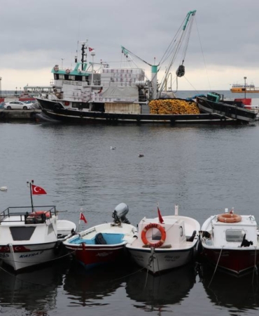 bilecik-haber_tekirdag-da-deniz-ulasimina-poyraz-engeli-43407.jpg