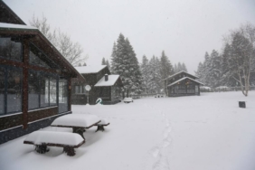 bilecik-haber_uludag-a-erken-gelen-kar-turizmcilerin-umutlarini-artirdi-45516.jpg