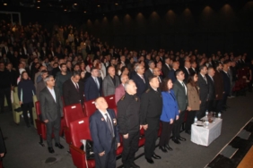 bilecik-haber_yalova-da-24-kasim-ogretmenler-gunu-kutlandi-45889.jpg