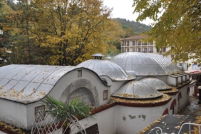 bilecik-haber_yalova-da-termal-tesis-isletmecileri-ara-tatildeki-doluluk-oranindan-memnun-43450.jpg