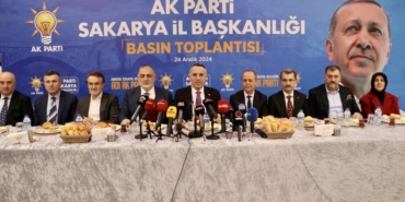 bilecik-haber_ak-parti-il-baskani-tever-gazetecilerle-bulustu-52059.jpg