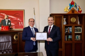 bilecik-haber_ak-parti-kocaeli-il-baskani-talus-mazbatasini-aldi-50885.jpg
