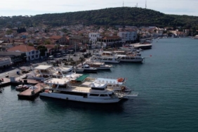 bilecik-haber_ayvalik-ta-yilbasi-tatili-rezervasyonlarindaki-yogunluk-turizmcileri-mutlu-etti-53376.jpg