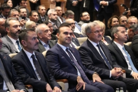 bilecik-haber_bakan-kacir-kocaeli-de-osb-yildizlari-arastirmasi-odul-toreni-nde-konustu-48269.jpg