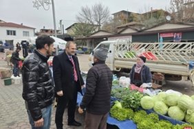 Başkan Dilsiz Pazarcılarla Buluştu