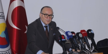 bilecik-haber_bilisim-vadisi-genel-muduru-tuzgen-kocaeli-sanayi-odasinin-meclis-toplantisina-katildi-51077.jpg