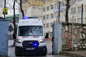 bilecik-haber_bursa-da-6-ogrenci-gida-zehirlenmesi-suphesiyle-hastaneye-kaldirildi-52443.jpg