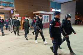 bilecik-haber_bursa-da-7-duzensiz-gocmen-yakalandi-52499.jpg