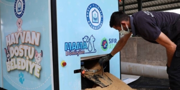 bilecik-haber_bursa-da-atik-gidalar-sokak-hayvanlarina-mama-oluyor-49870.jpg